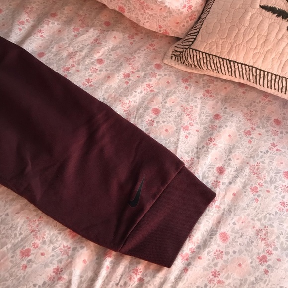 Nike dri-fit high waisted sweatpants - Picture 7 of 10